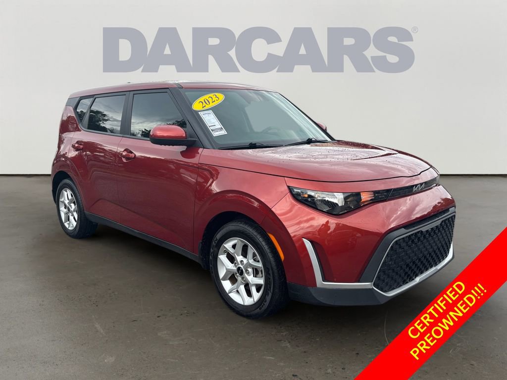 Used 2023 Kia Soul LX w/ LX Technology Package FWD image 1