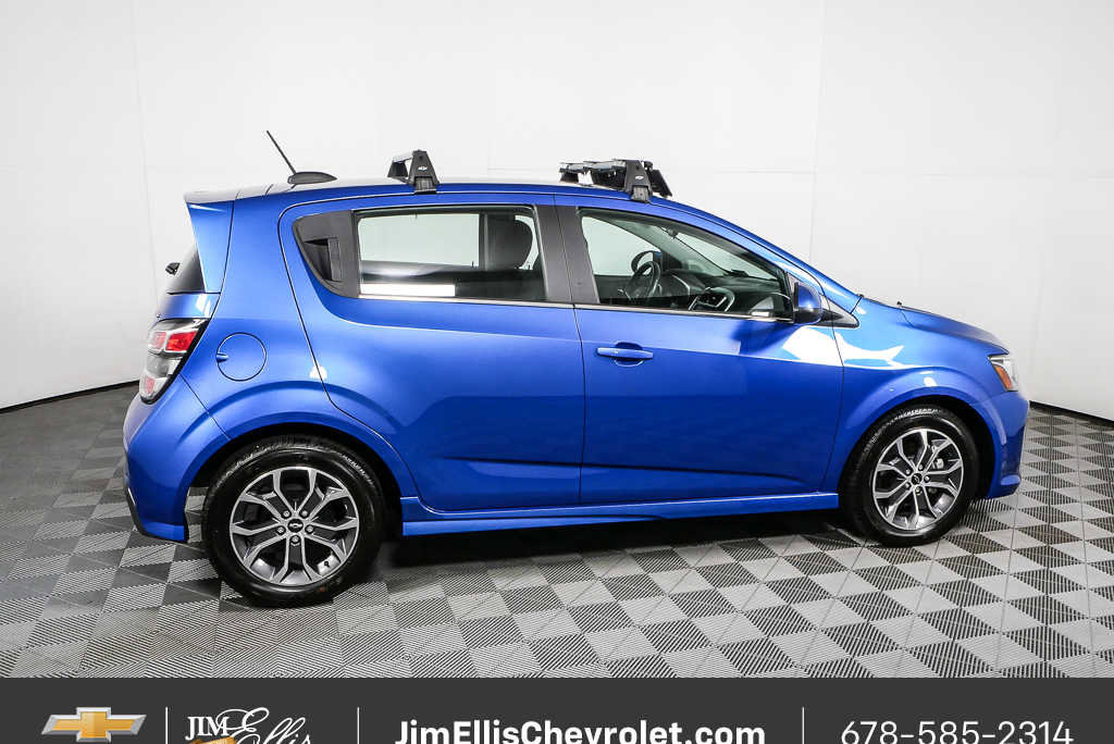 Used 2020 Chevrolet Sonic LT w/ Convenience Package FWD image 2