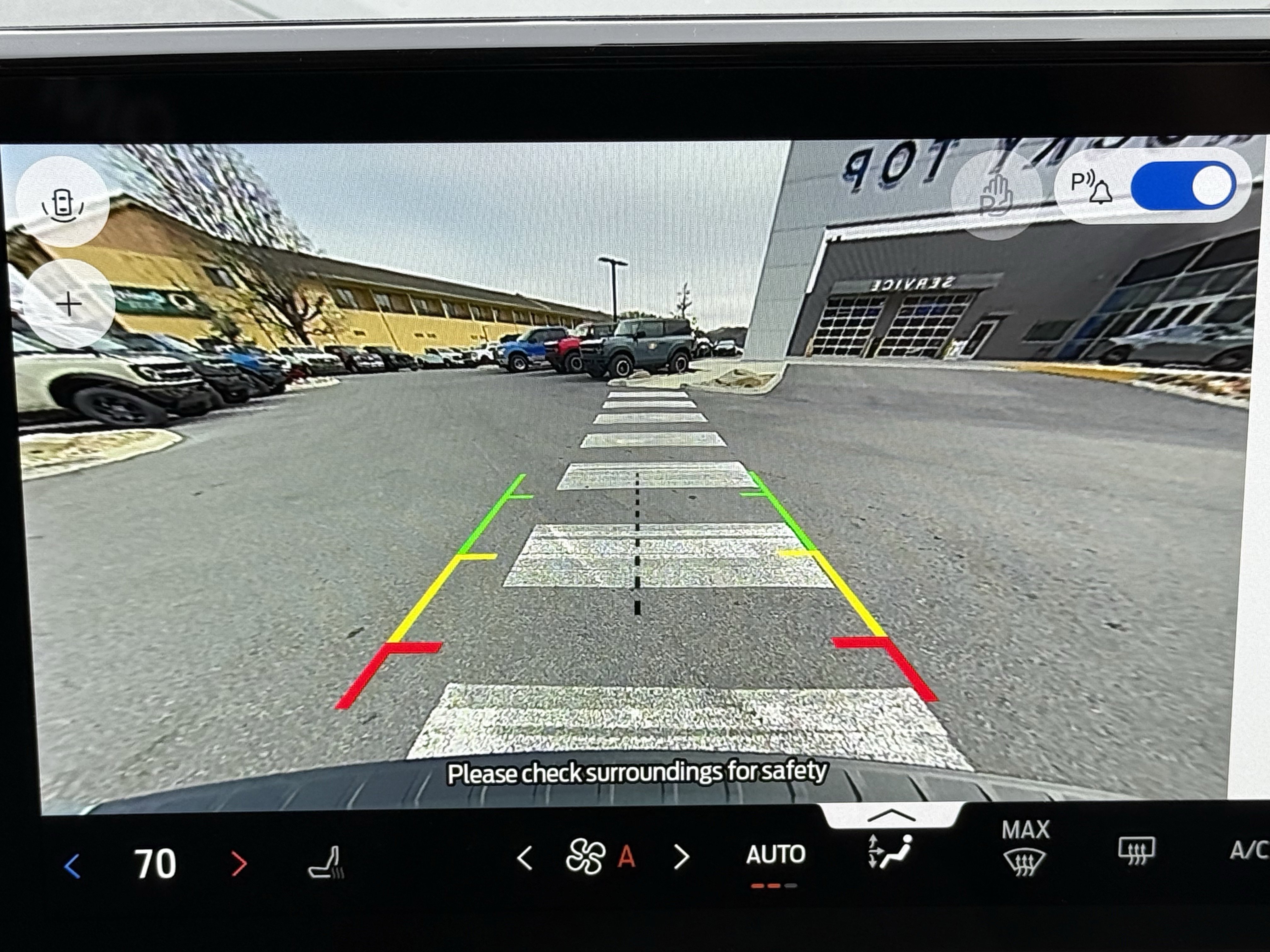 New 2026 Ford Explorer Active RWD image 30