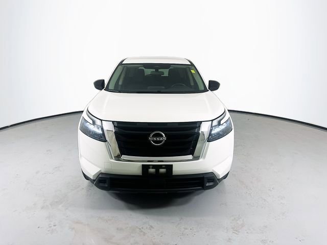 Used 2024 Nissan Pathfinder S FWD image 4