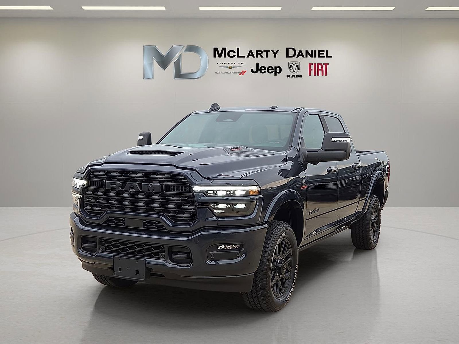 New 2026 RAM 2500 Limited AWD/4WD image 2