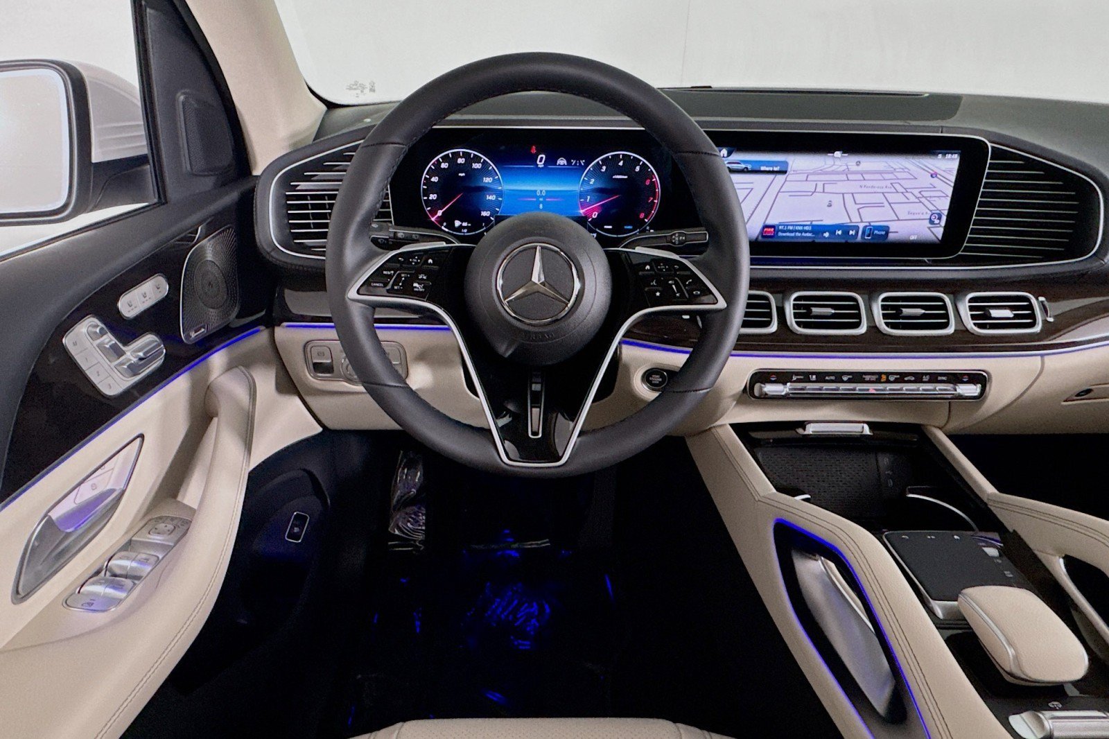 New 2026 Mercedes-Benz GLS 450 4MATIC image 4
