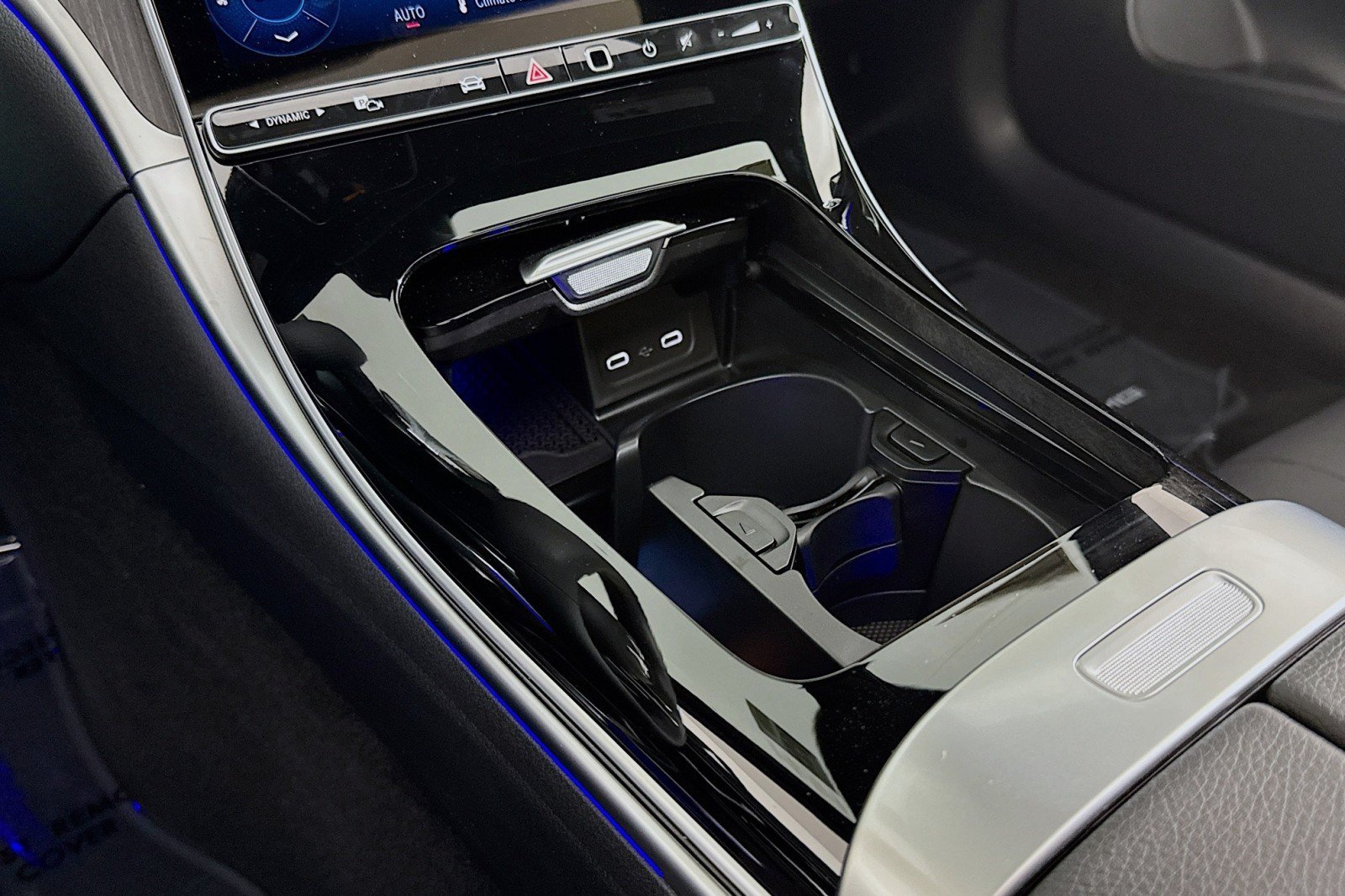 New 2026 Mercedes-Benz CLE 450 4MATIC Coupe image 5