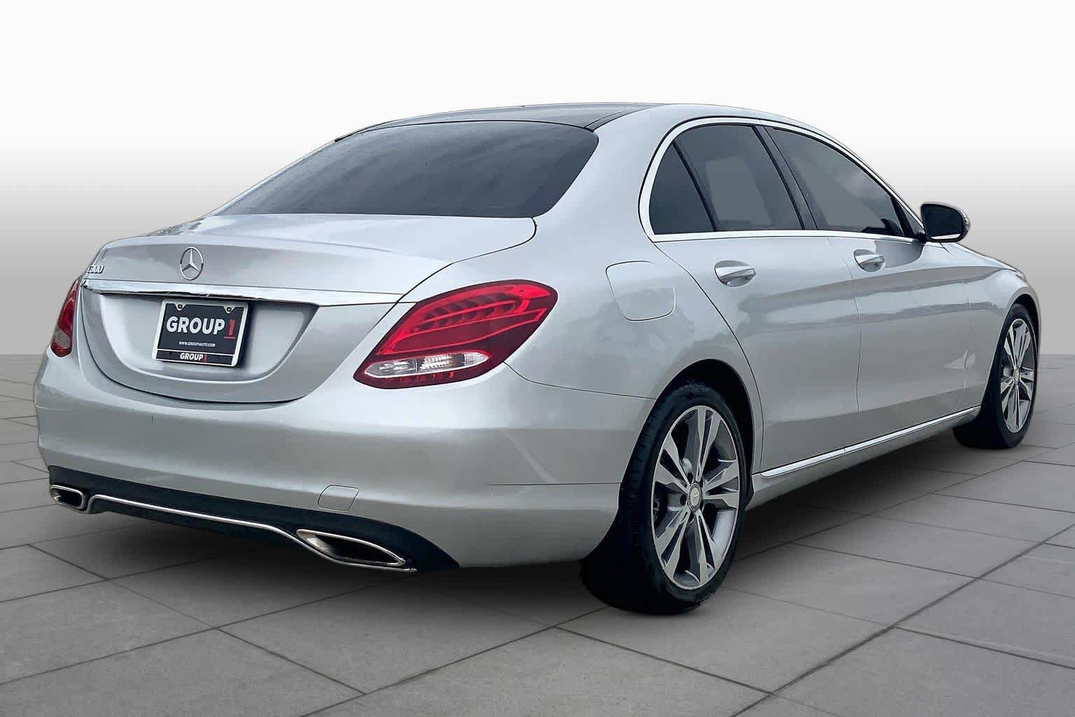 Used 2018 Mercedes-Benz C 300 Sedan image 24