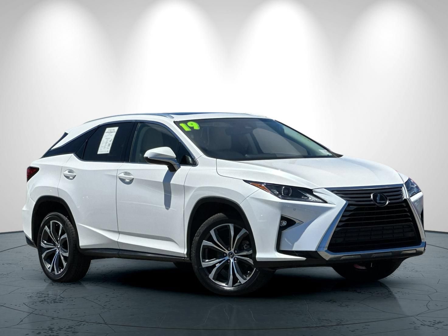 Used 2019 Lexus RX 350 AWD w/ Navigation Package image 2