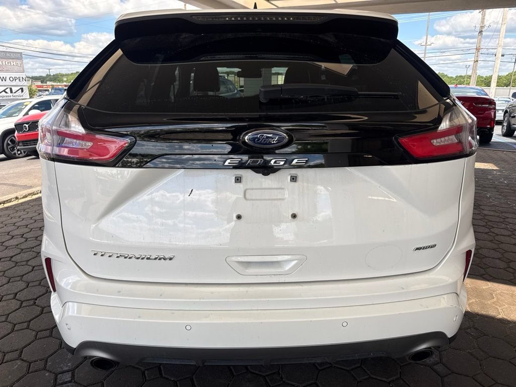 Used 2021 Ford Edge Titanium w/ Equipment Group 301A AWD/4WD image 7