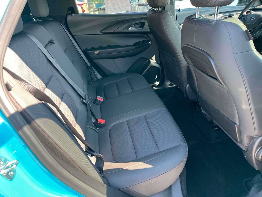 Used 2022 Chevrolet TrailBlazer RS w/ Technology Package FWD image 9