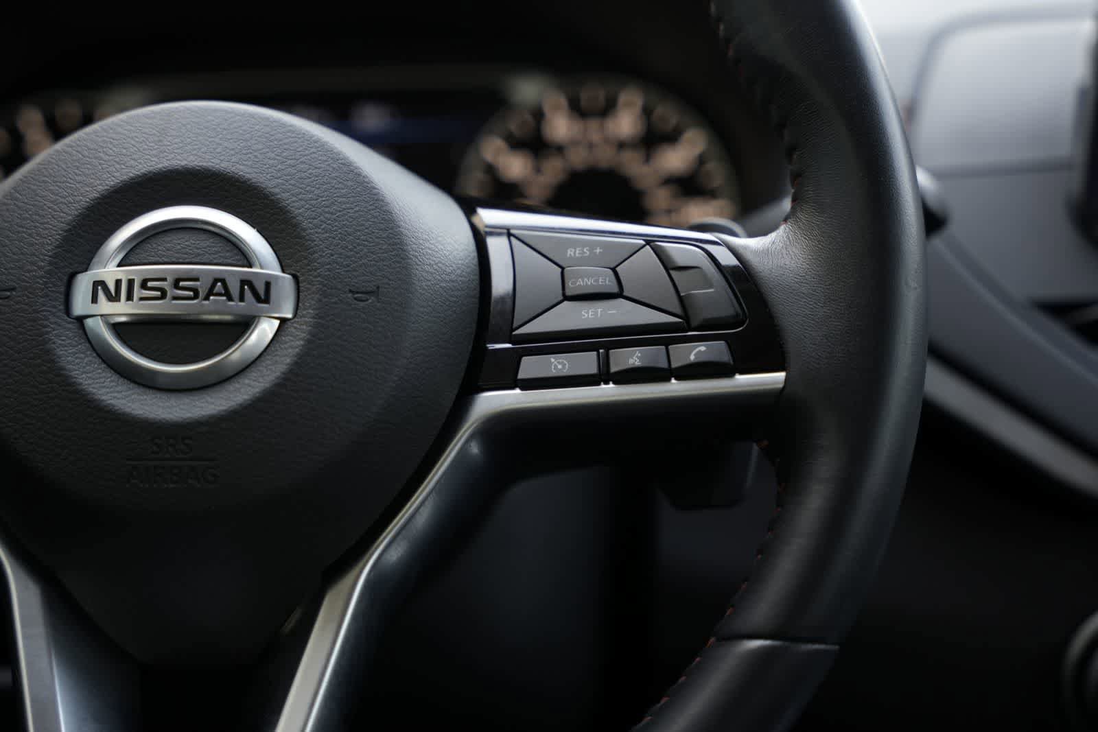 Used 2019 Nissan Altima 2.5 SR FWD image 11