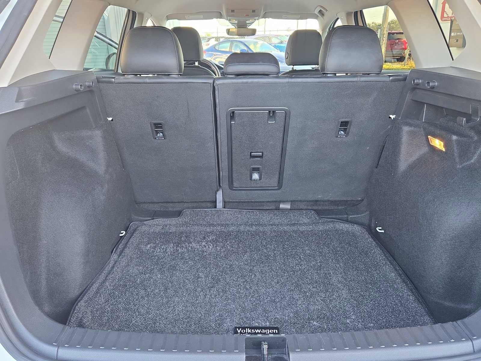 Used 2023 Volkswagen Taos SE image 39