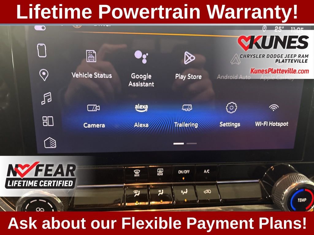 Used 2024 Chevrolet Colorado Trail Boss w/ Technology Package image 27