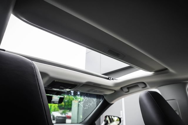 Certified 2025 Lexus ES 350 w/ Premium Package FWD image 22