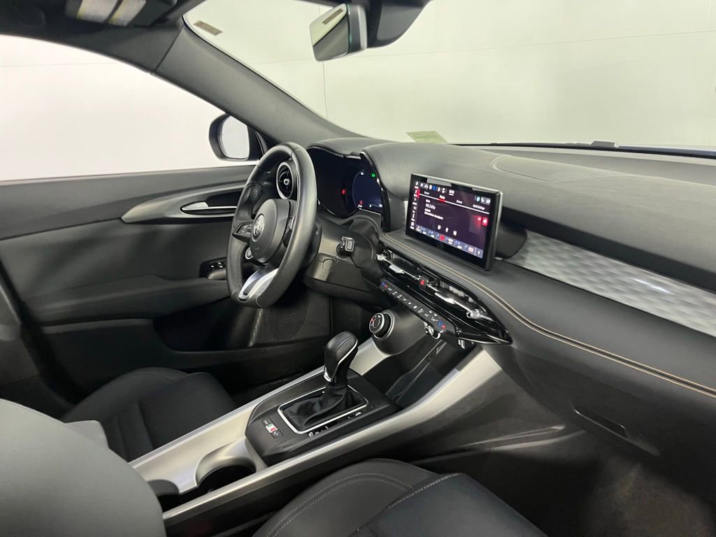 Used 2024 Alfa Romeo Tonale Ti image 15