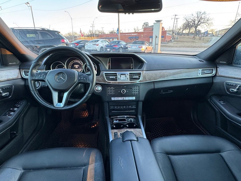Used 2016 Mercedes-Benz E 350 4MATIC Sedan image 19