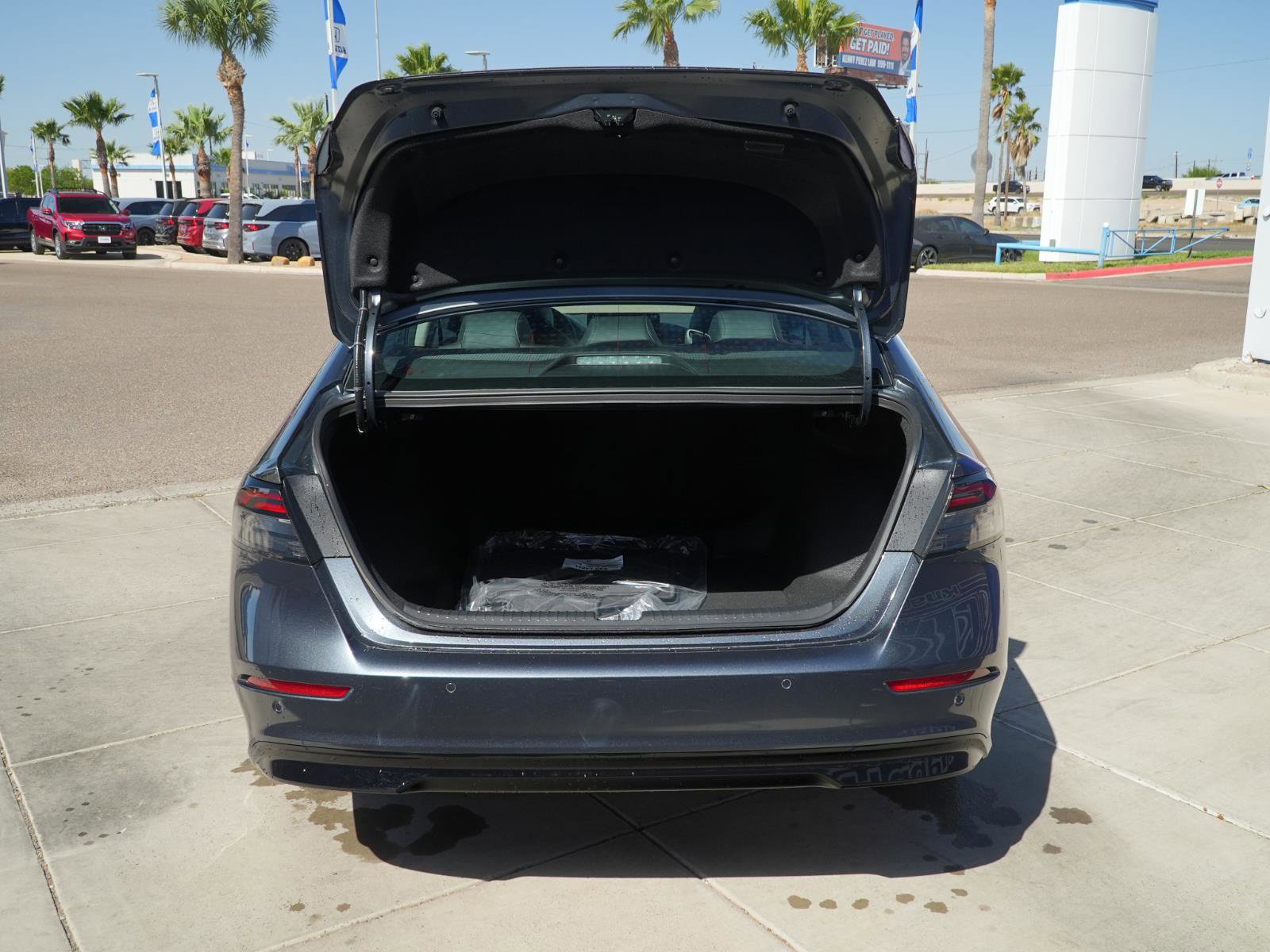 New 2026 Honda Accord EX-L image 7