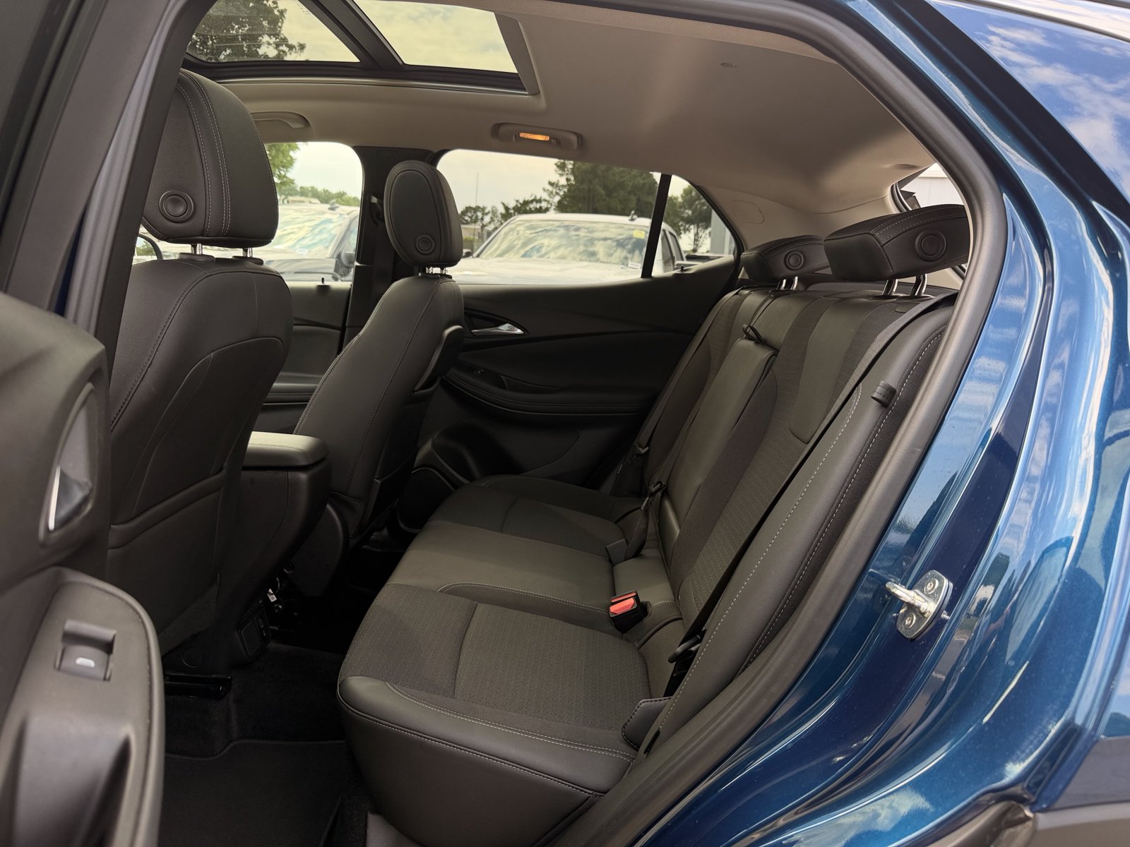 Used 2020 Buick Encore GX Select w/ Experience Buick Package AWD/4WD image 28