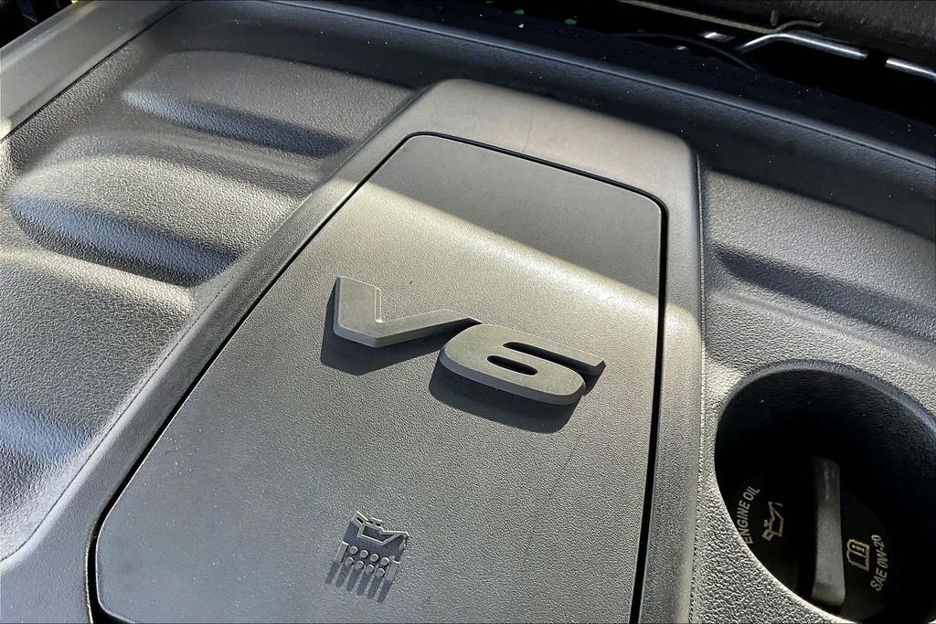 Used 2021 Dodge Durango GT image 34