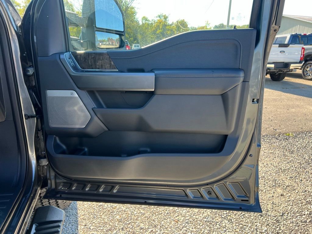 New 2026 Ford F250 Lariat w/ Lariat Premium Package image 21