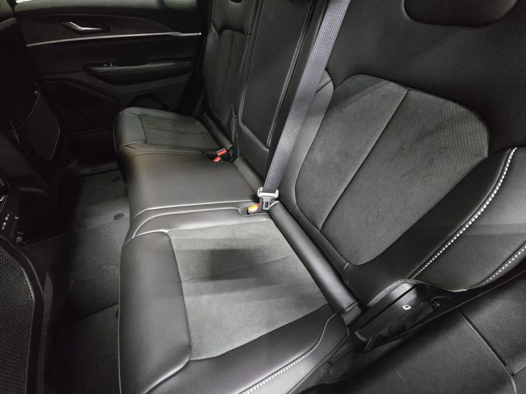 New 2026 Jeep Grand Cherokee Altitude image 15