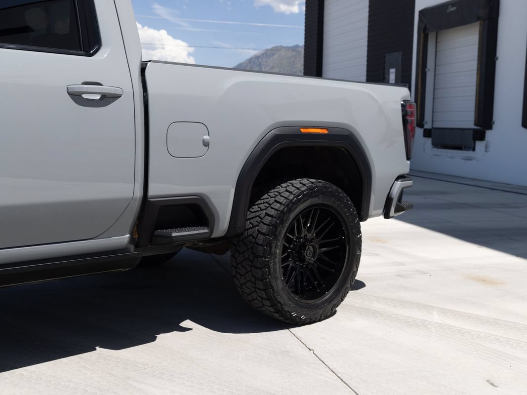 Used 2024 GMC Sierra 2500 AT4 w/ AT4 Premium Plus Package AWD/4WD image 7