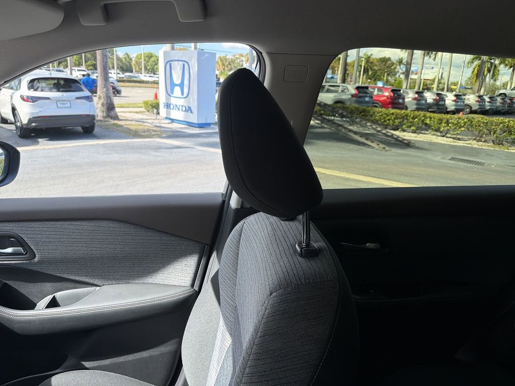 Used 2023 Nissan Rogue SV image 12