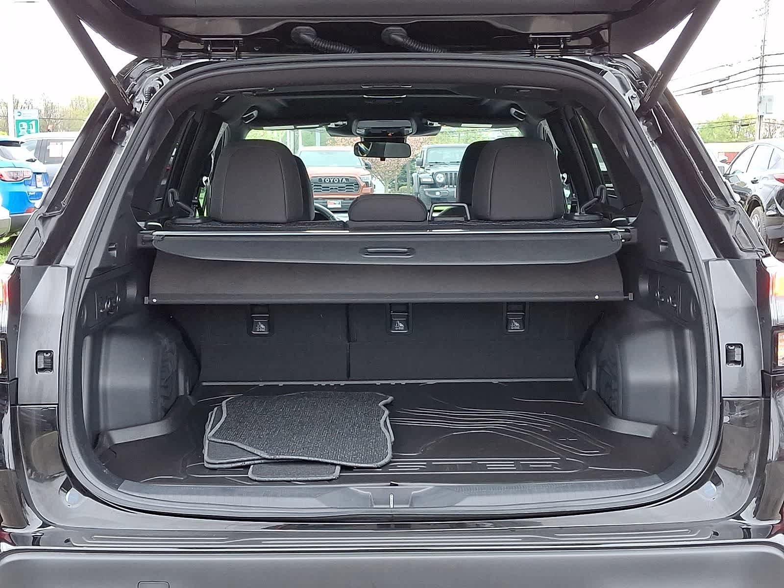 Used 2026 Subaru Forester Premium AWD/4WD image 28