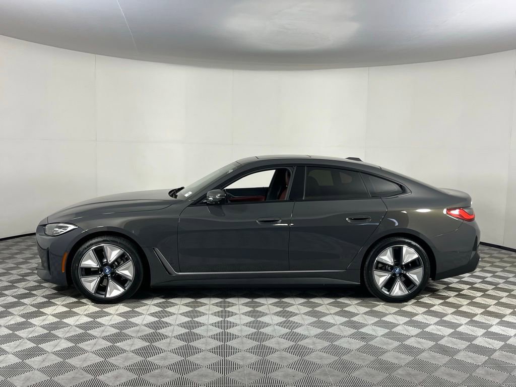 Used 2022 BMW i4 eDrive40 w/ Premium Package image 9