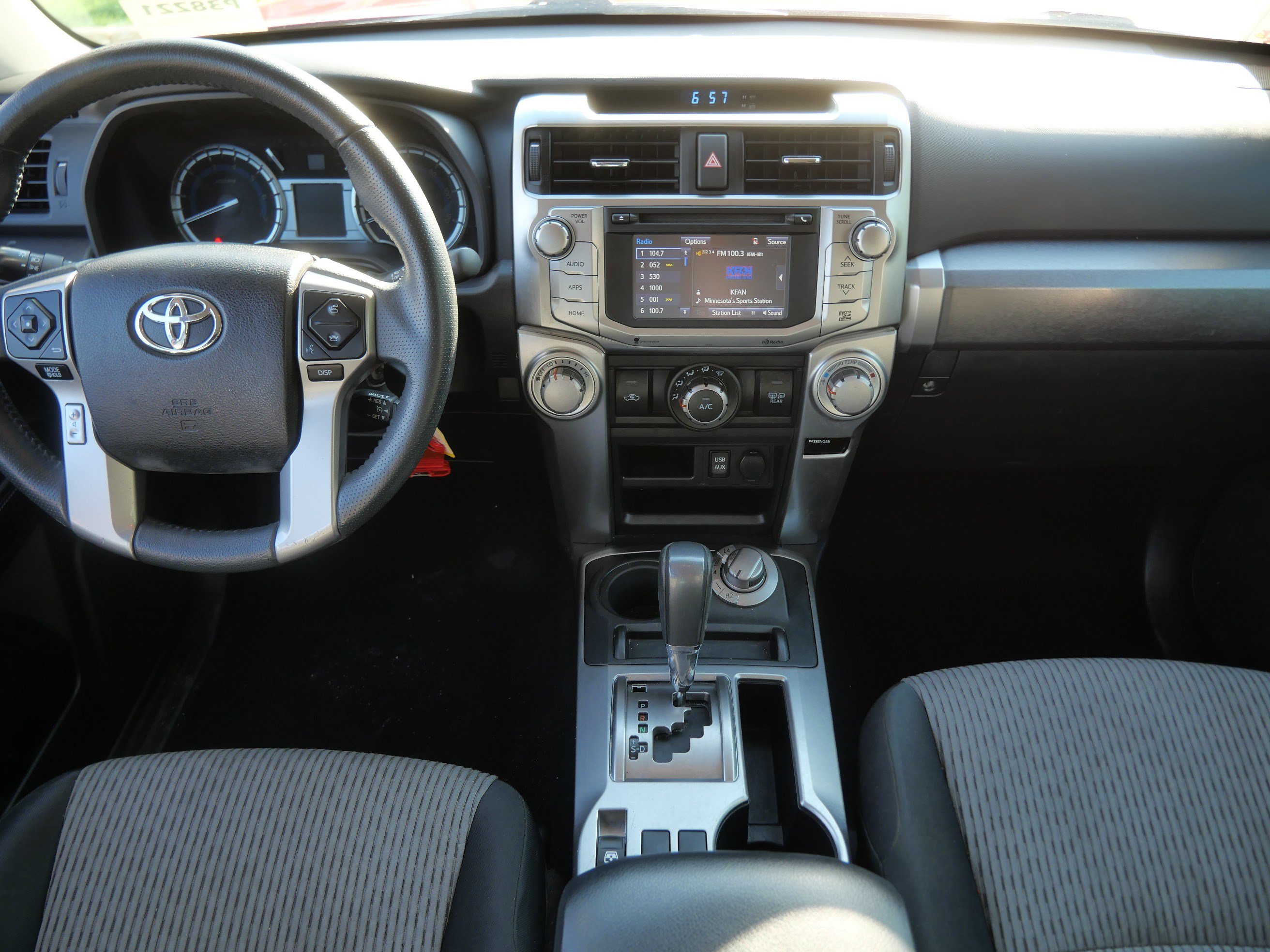 Certified 2016 Toyota 4Runner SR5 AWD/4WD image 10