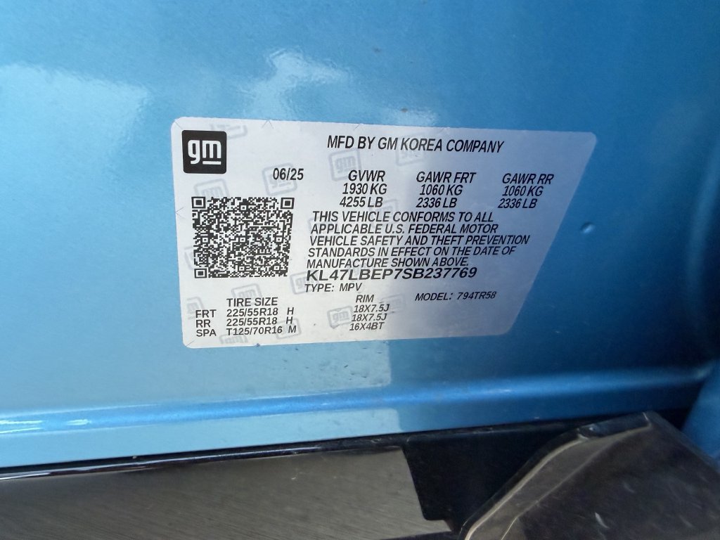 Used 2025 Buick Envista Sport Touring w/ Convenience II Package FWD image 29