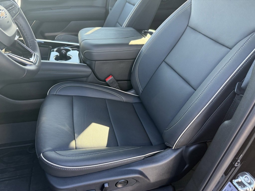 New 2025 Chevrolet Tahoe Premier w/ Sun And Tow Package image 23