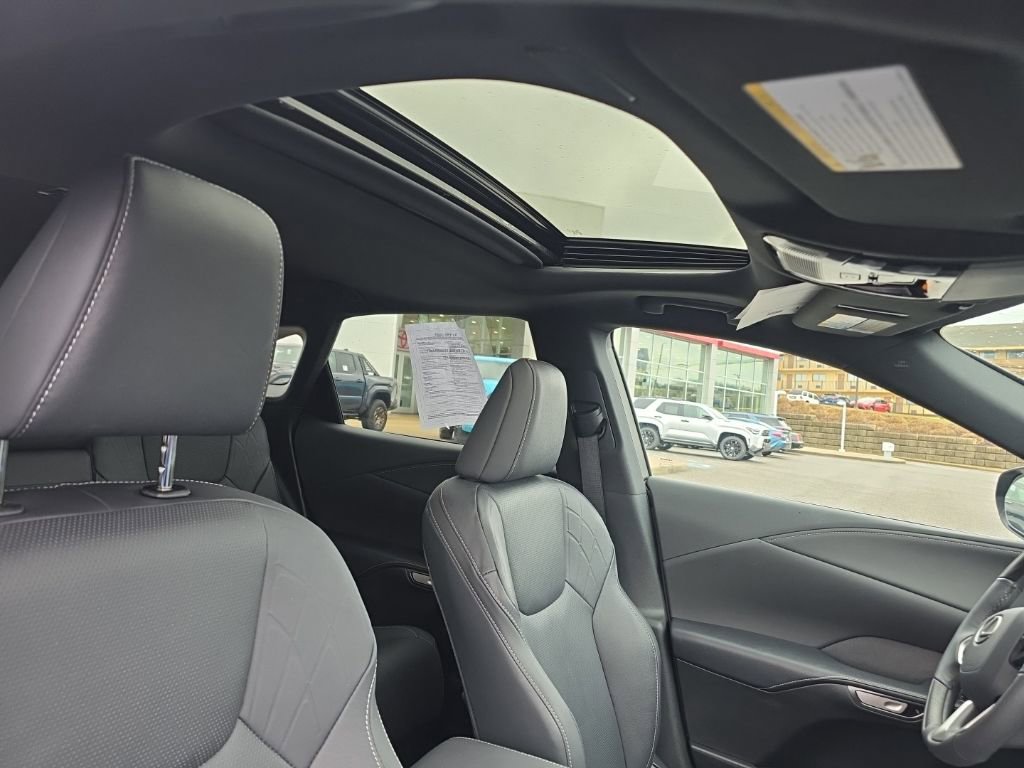 Used 2024 Lexus RX 350 Premium Plus w/ Convenience Package image 10