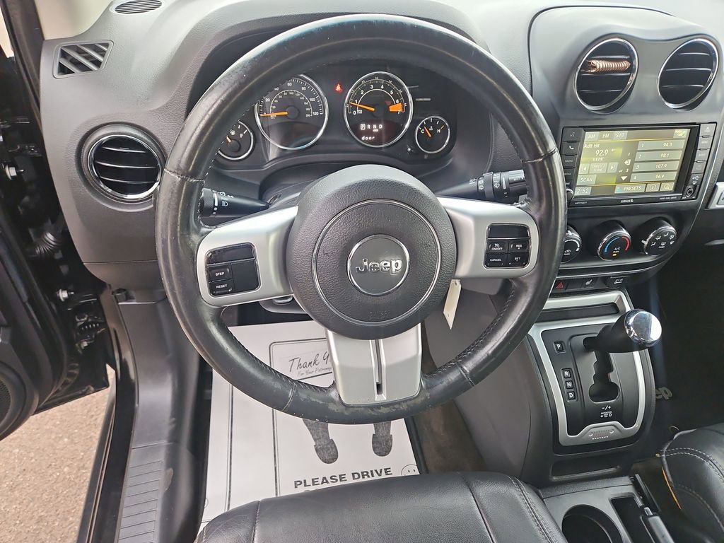 Used 2015 Jeep Compass High Altitude image 13