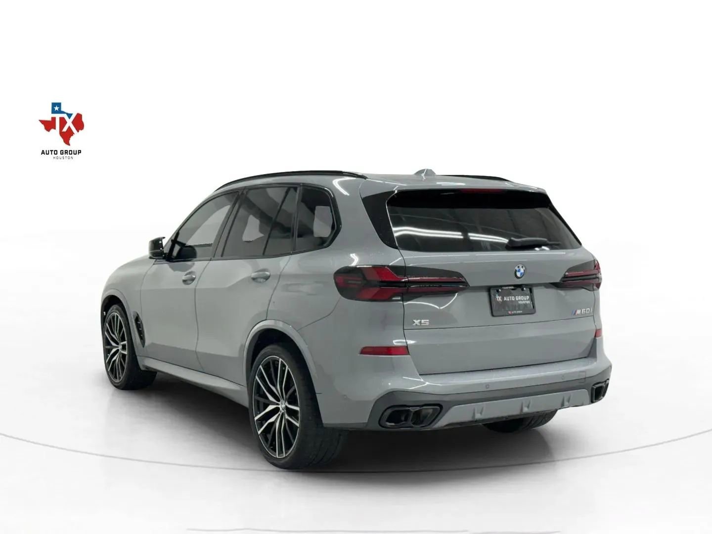 Used 2024 BMW X5 M60i image 5
