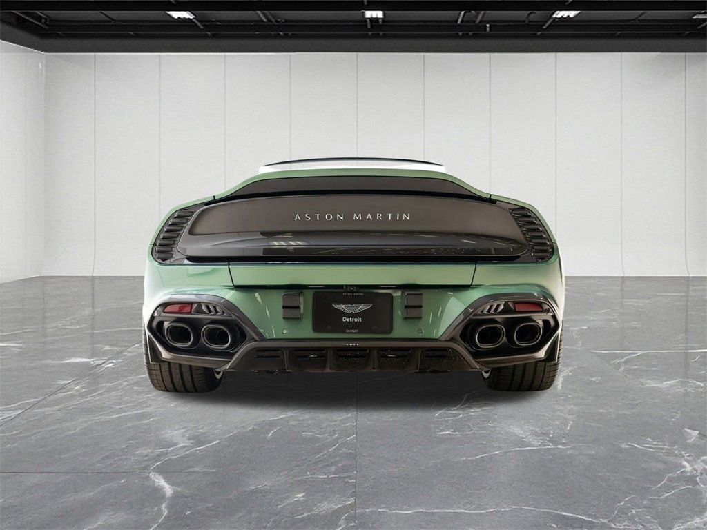 Used 2025 Aston Martin Vanquish image 5