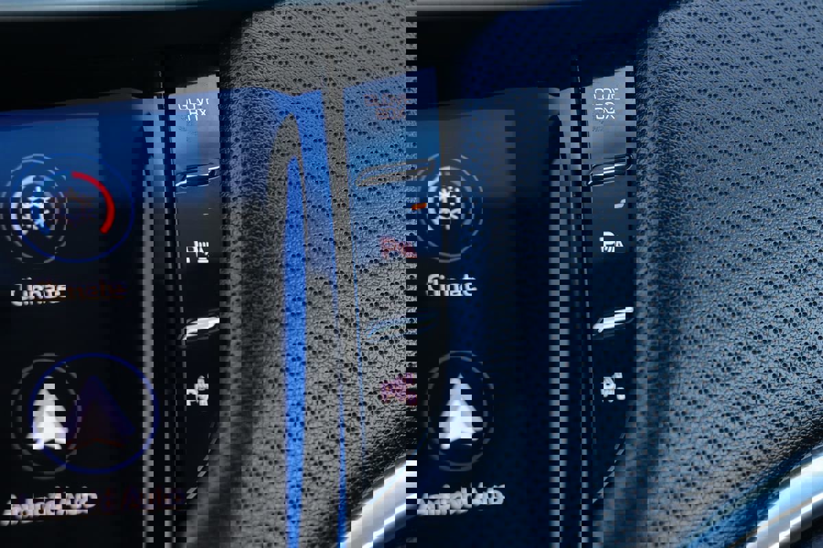 Used 2019 Cadillac XTS Luxury image 26