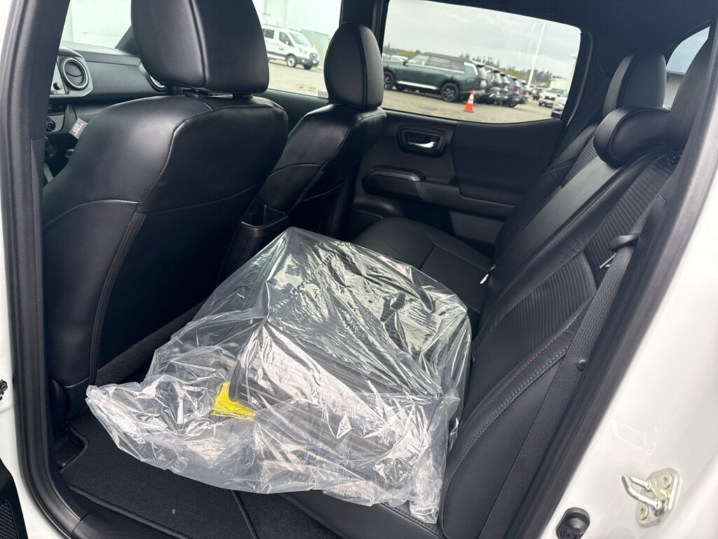 Used 2018 Toyota Tacoma TRD Pro AWD/4WD image 16