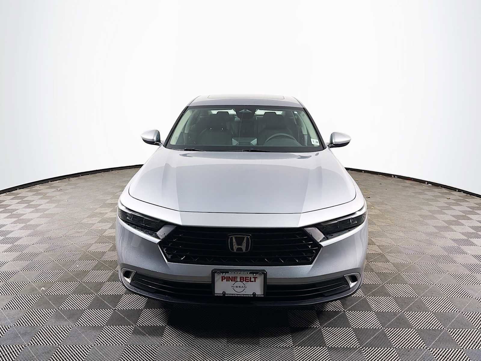 Used 2023 Honda Accord EX image 2