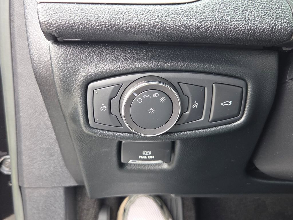 Used 2019 Lincoln MKZ Reserve image 24