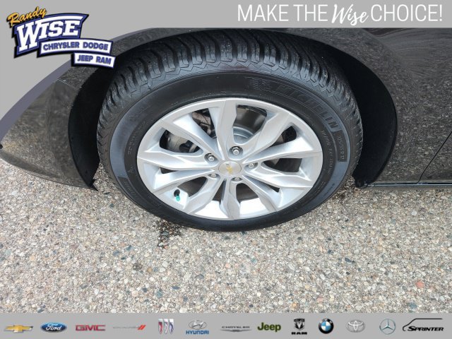 Used 2021 Chevrolet Malibu LT FWD image 9