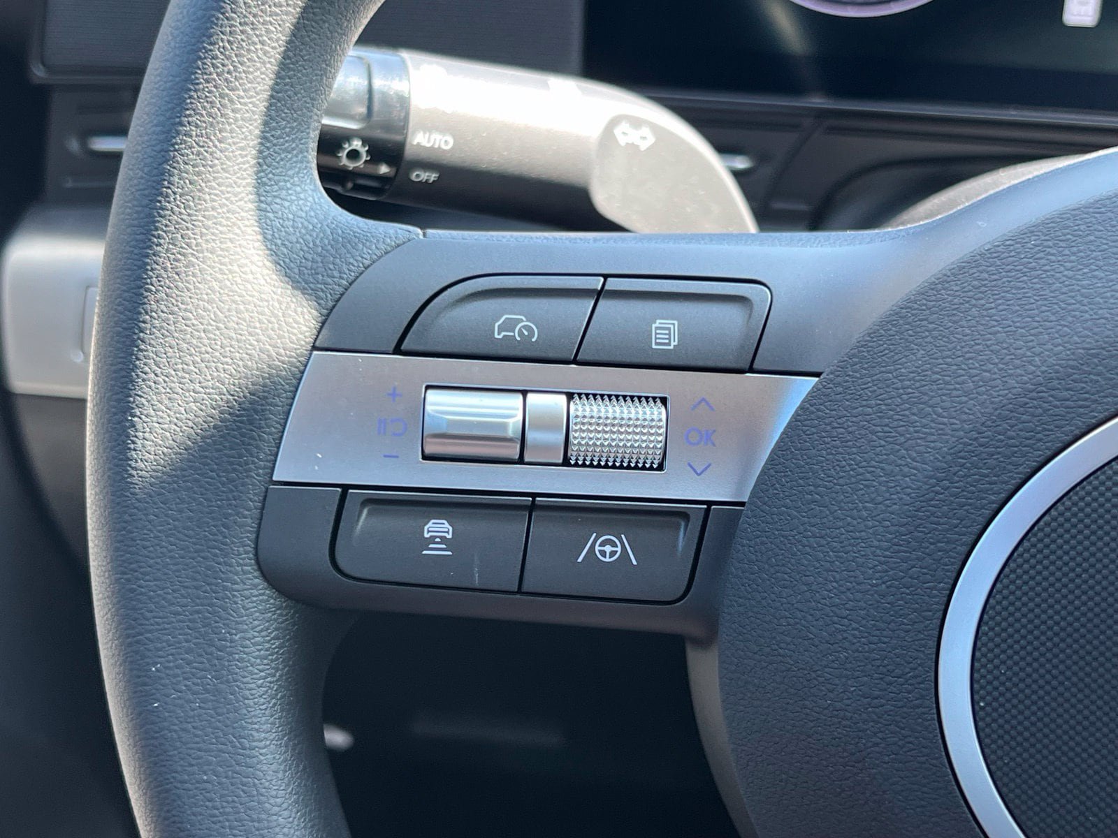 New 2027 Hyundai Kona SE FWD image 24