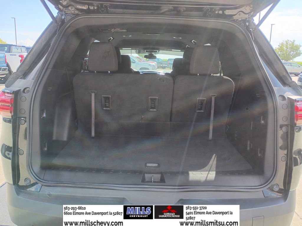 Used 2023 Chevrolet Traverse LT w/ LPO, Floor Liner Package image 14