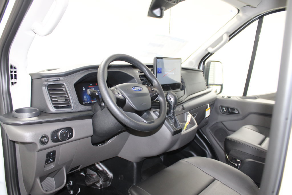 New 2026 Ford Transit 250 148 Medium Roof w/ Load Area Protection Package RWD image 21
