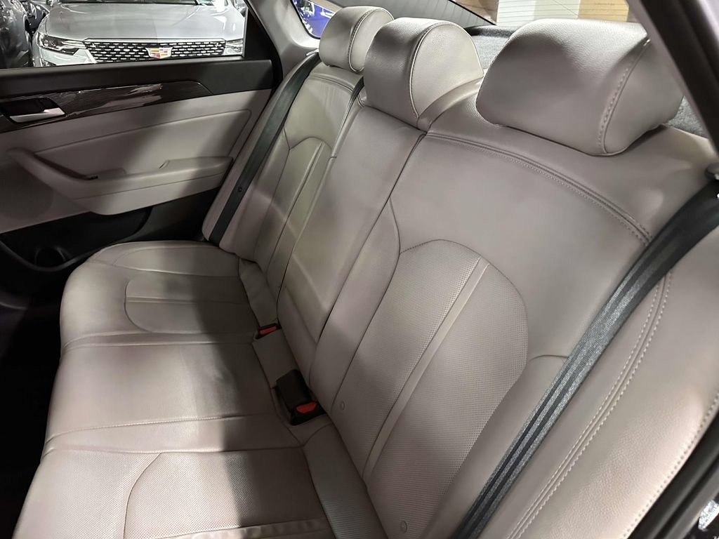 Used 2019 Hyundai Sonata Limited FWD image 18