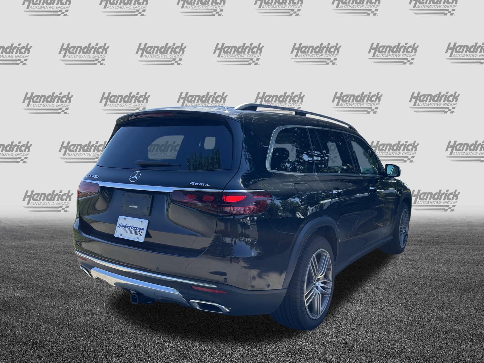 Used 2024 Mercedes-Benz GLS 450 4MATIC image 10
