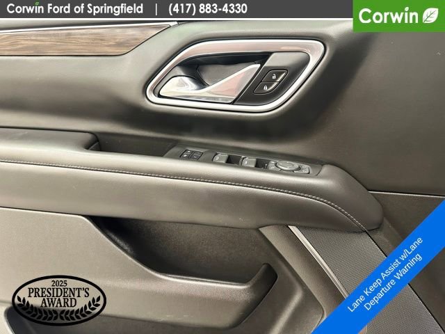 Used 2021 Chevrolet Tahoe Z71 w/ Z71 Signature Package AWD/4WD image 35