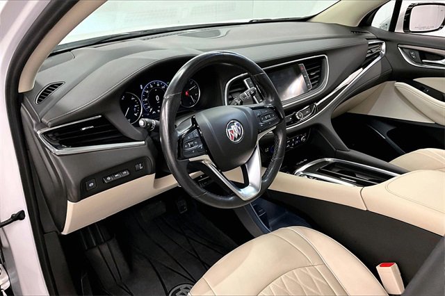Used 2022 Buick Enclave Avenir image 12