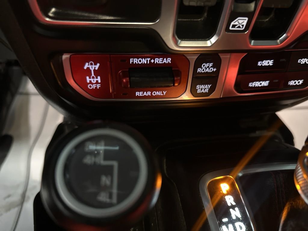 Used 2022 Jeep Gladiator Rubicon w/ LED Lighting Group AWD/4WD image 22