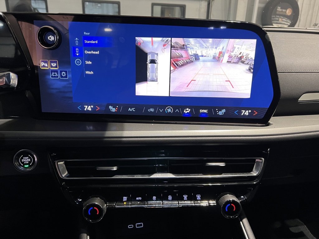 New 2026 Chevrolet Traverse LT w/ Driver Confidence Package image 16