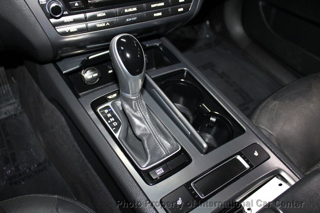Used 2016 Hyundai Genesis 3.8 image 18