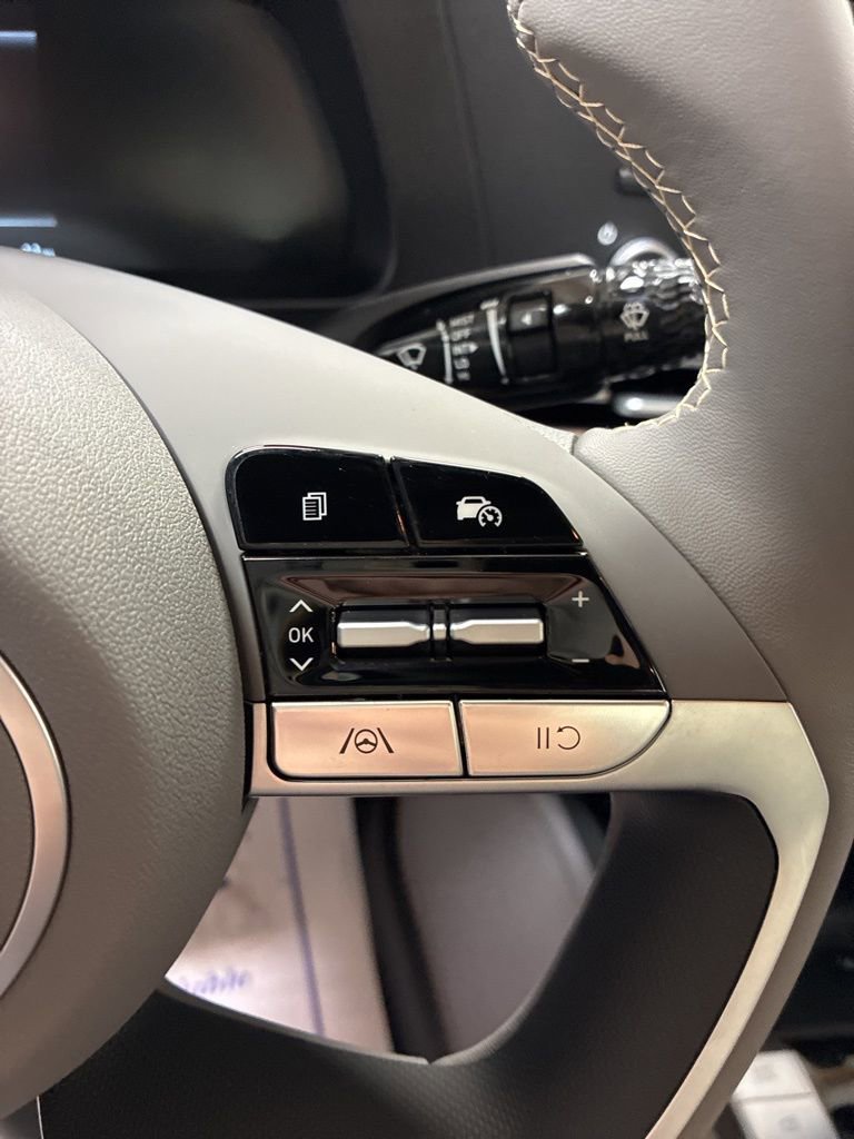 New 2026 Hyundai Elantra Sport FWD image 15