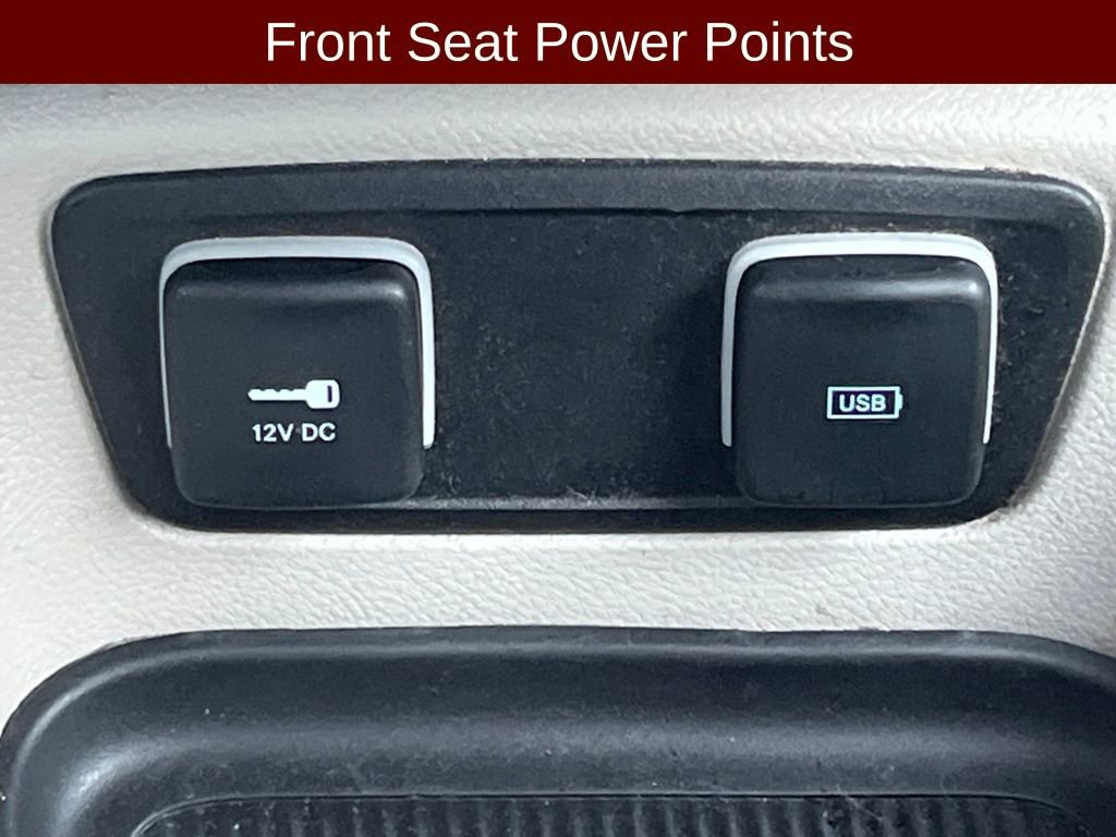 Used 2017 Chrysler Pacifica Limited w/ UConnect Theater Package image 12